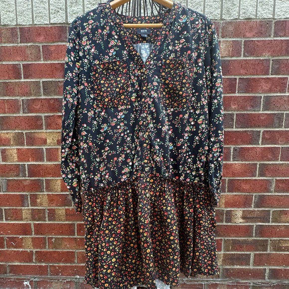 Anthropologie Dresses & Skirts - Anthropologie Black Floral Long-Sleeve Tiered Dress